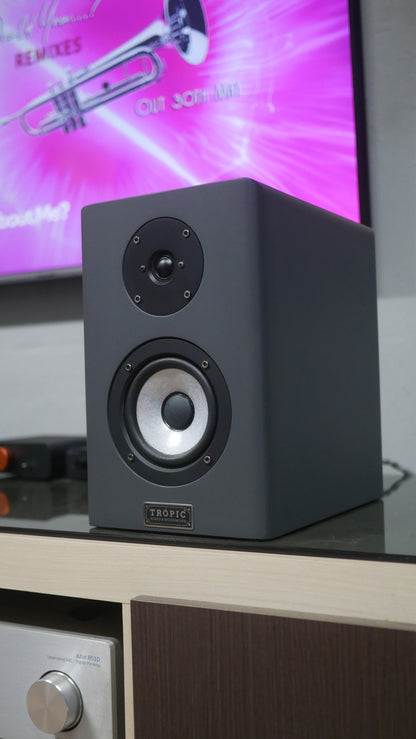 Bookshelf TA-35 In Colors - Pré Venda