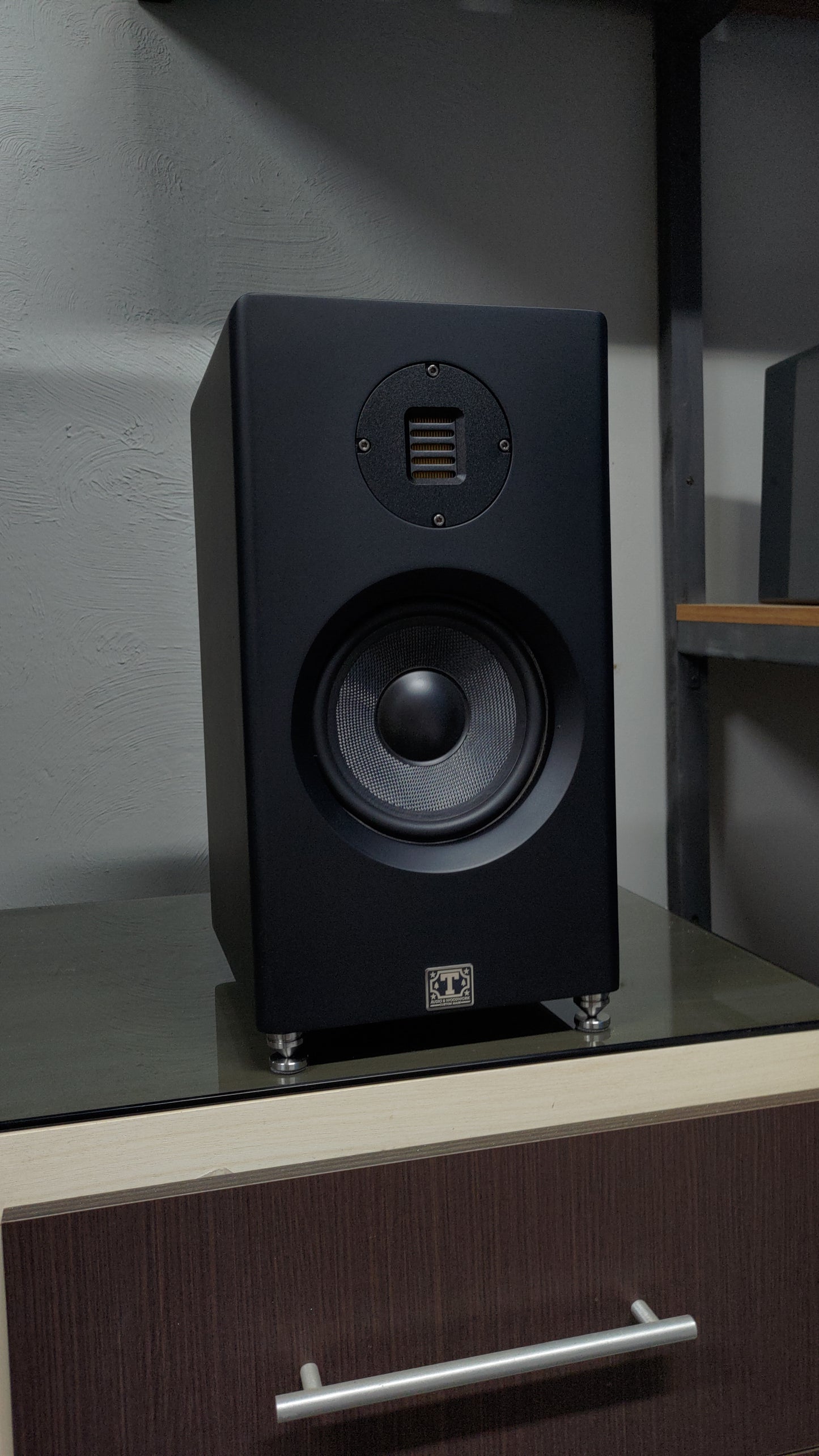 Bookshelf TA-Beta 6 In Colors - Hi-Fi Premium (PAR)