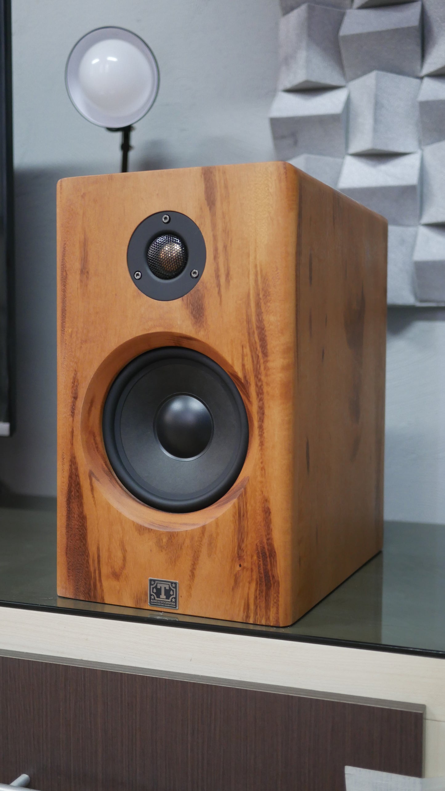 Bookshelf TA-120 Studio In Muiracatiara - Hi-Fi (PAR)