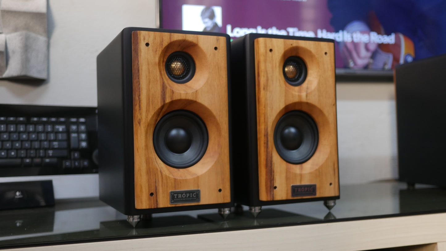Bookshelf TA-50 Studio In Colors - Hi-Fi (PAR)