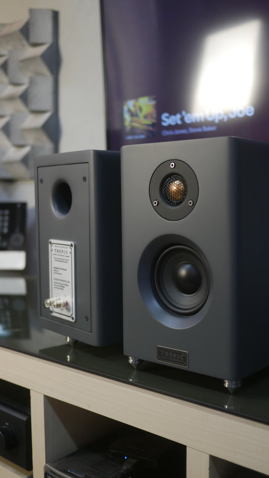 Bookshelf TA-50 Studio In Colors - Hi-Fi (PAR)