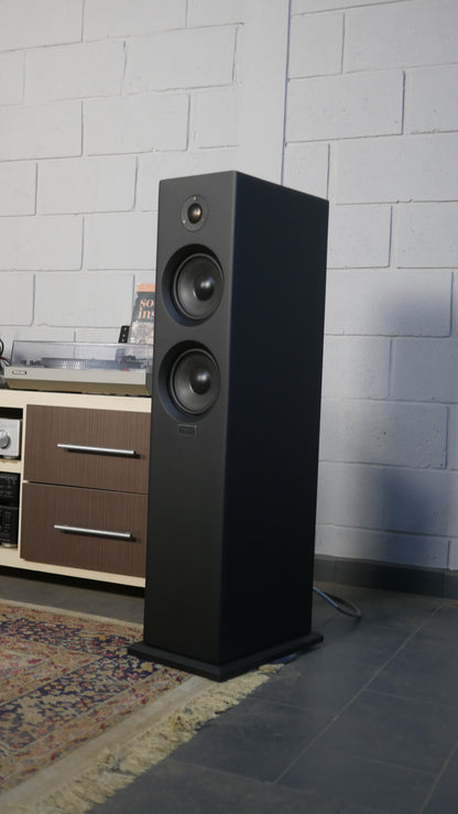 Torre TA-120 Studio In Colors - Hi-Fi (PAR)